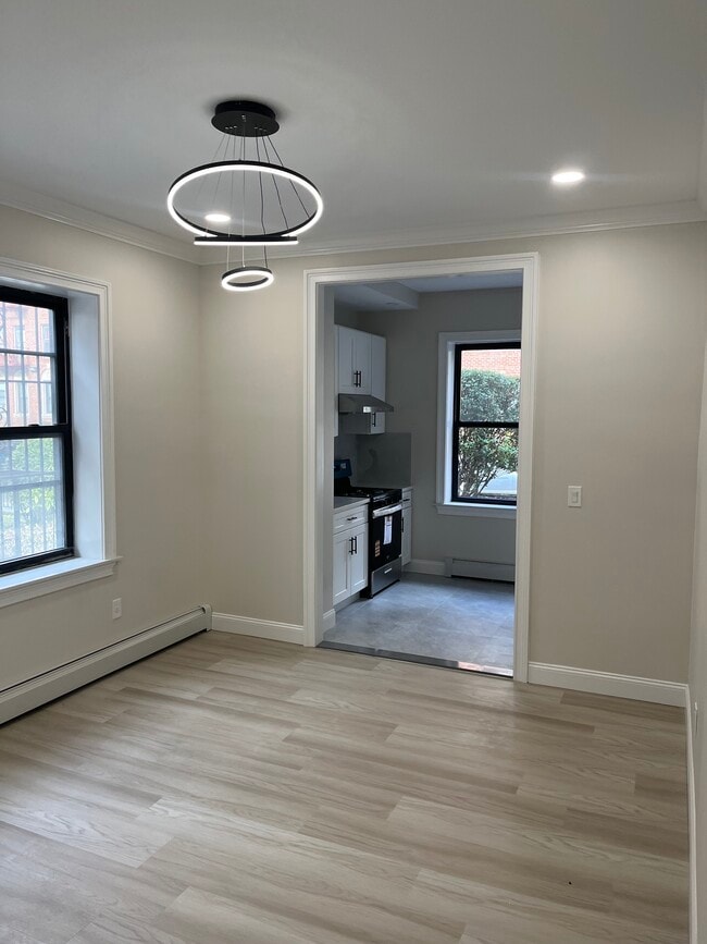 4048 Hampton St unit 1st floor, Flushing, NY 11373 - photo 4