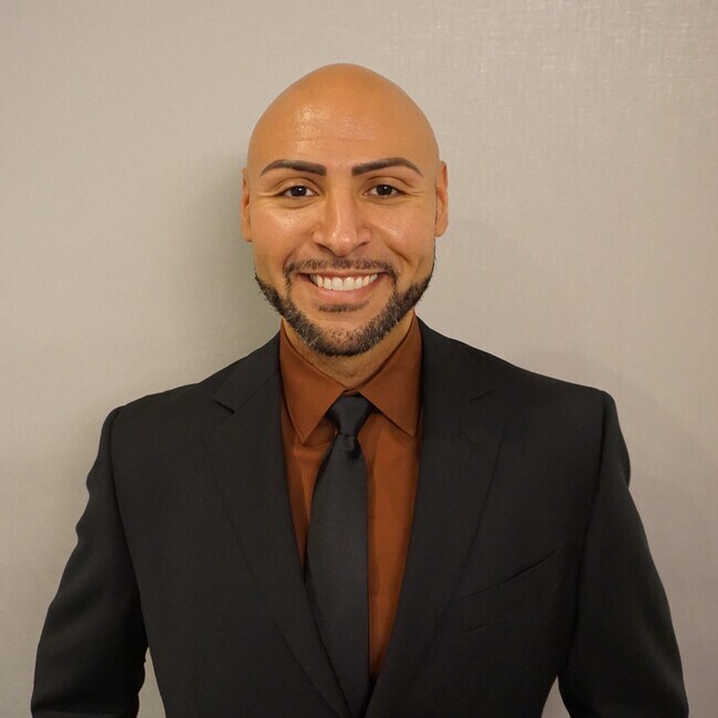 Agent Photo