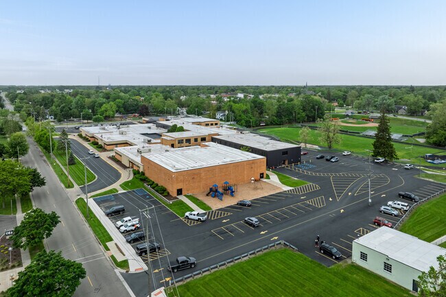 Tecumseh Middle School has ample parking for teachers and parents during school events.