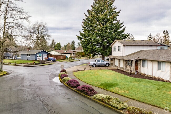 Many of Rockwood lawns are vibrant and well-manicured.
