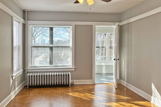 126-132 N. Elmwood Ave. and 418-426 Lake St., Oak Park, IL 60302 - photo 6