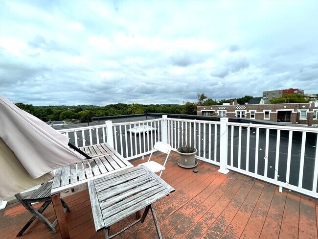 90 Bynner St unit 1, Jamaica Plain, MA 02130 - photo 6