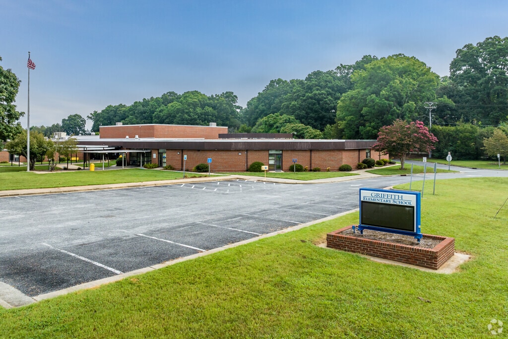 Griffith Elementary School is located in the heart of Forsyth County.