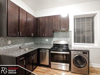 629 W Oakdale Ave Unit 1, Chicago, IL 60657