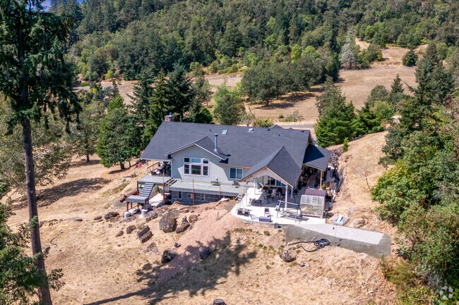 Melrose Orchards has an abundance of land to give you and your family privacy.