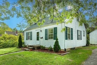 1305 Collegewood St, Ypsilanti, MI 48197