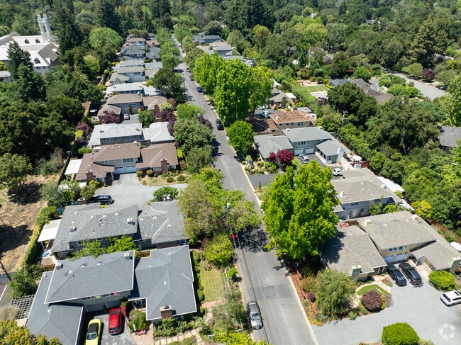 Row homes in Lindenwood reveal the neighborhood's orderly, attractive layout.