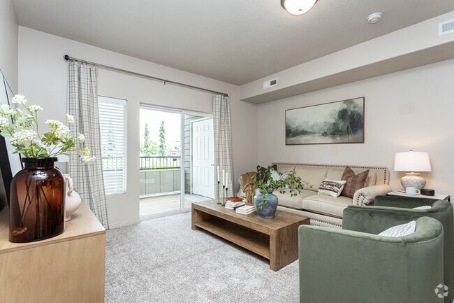 2BR, 2BA - 1,003SF - Living Room