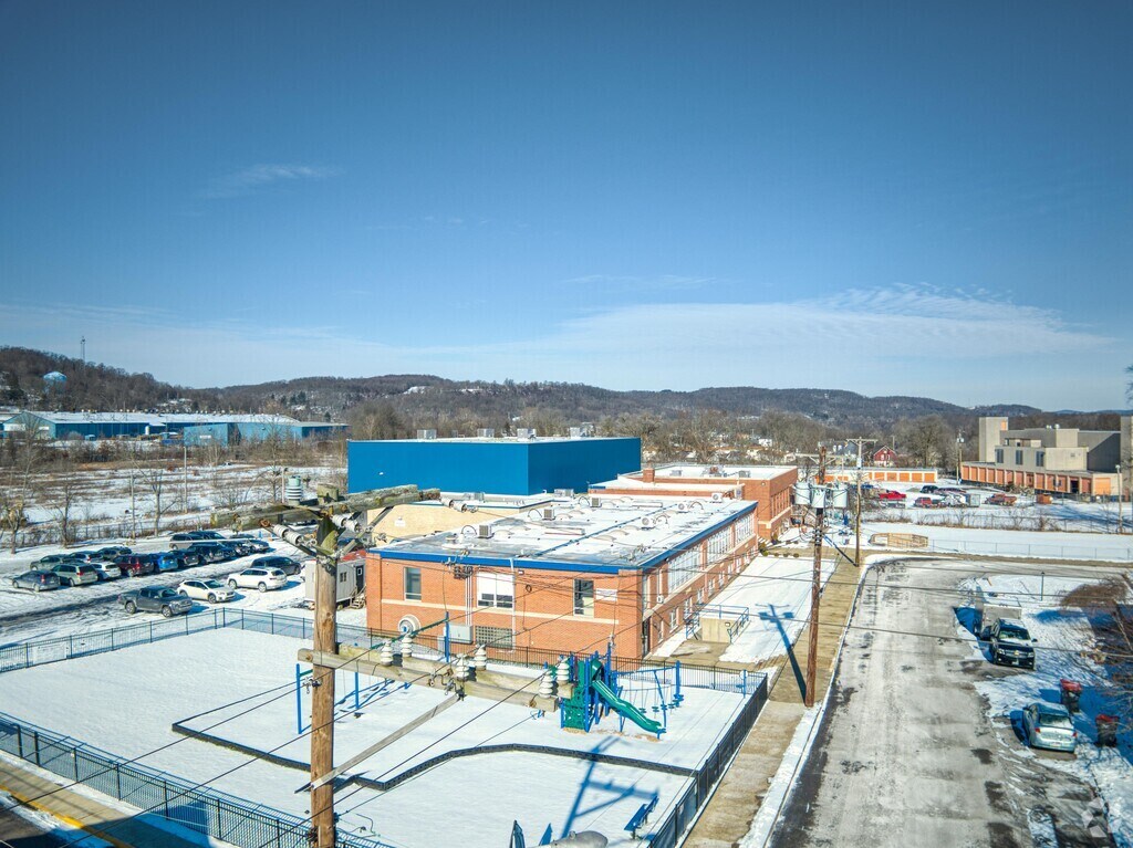 Beaver County Christian Elementary has earned a B rating from Niche.