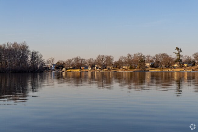 Tenby Chase has lots of access to nearby waterways within minutes of the neighborhood.