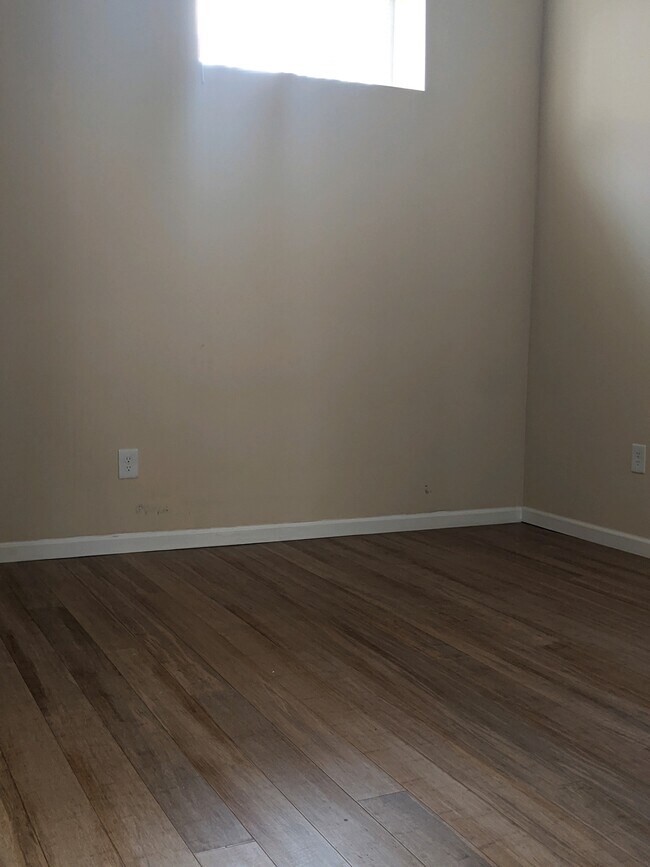 3326 Ruckle St unit Rear Apartment, Indianapolis, IN 46205 - photo 5