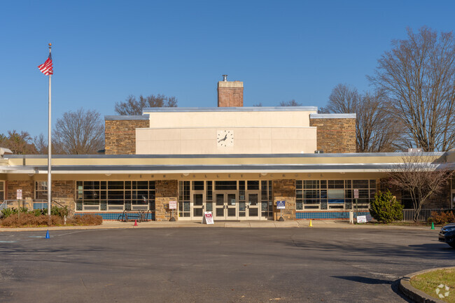Penn Valley Elementary School serves grades K-5 with a B- on Niche.com.