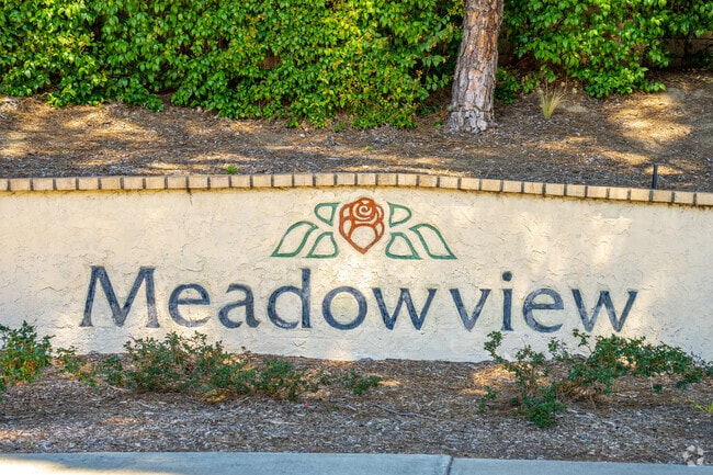 Temecula’s Meadowview blends rural charm with city convenience in a welcoming residential community.