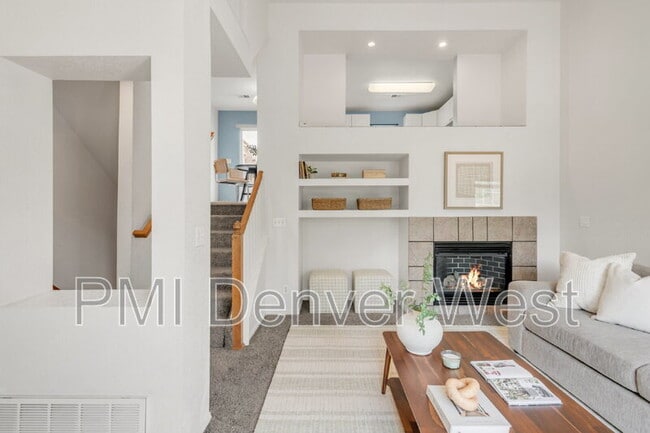 9369 Longs Peak Dr, Henderson, CO 80640 - photo 3