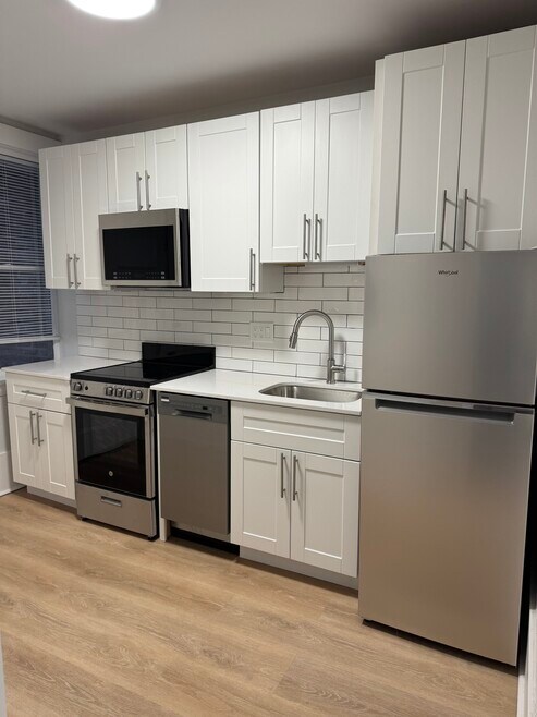 55 Joy St unit 2, Boston, MA 02114 - photo 1