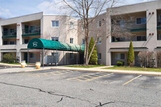 31 Devereux Ave, Providence, RI 02909