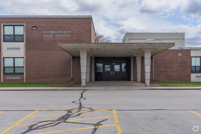 Ashwaubenon High School has 998 students and earns a B+ grade on Niche.