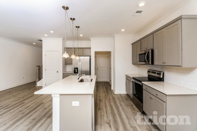 165 E Rdg Way, Woodstock, GA 30188 - photo 3