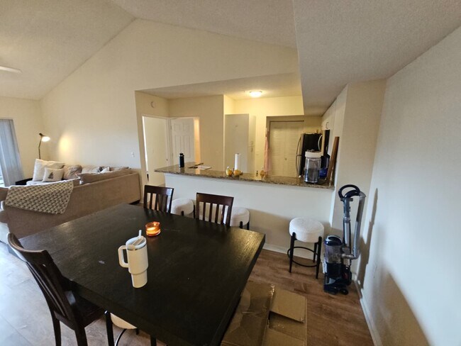 1590 S 42nd Cir unit 307, Vero Beach, FL 32967 - photo 6