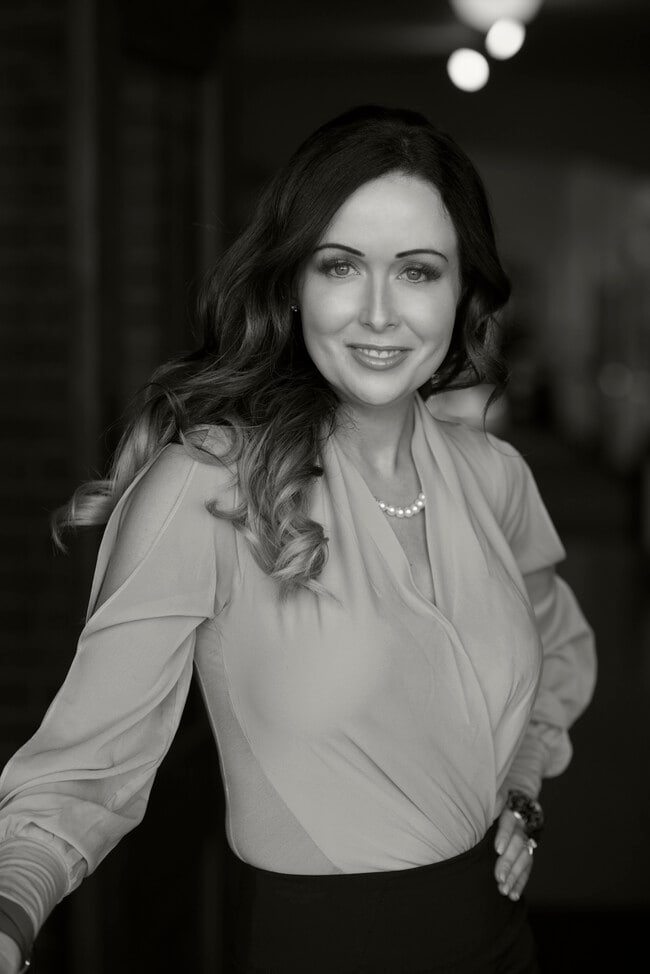 Jodi         J. Corbeille