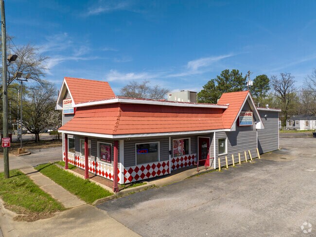West End Manor residents are often frequenting Cluck-A-Wing Chinese and Seafood Restaurant.
