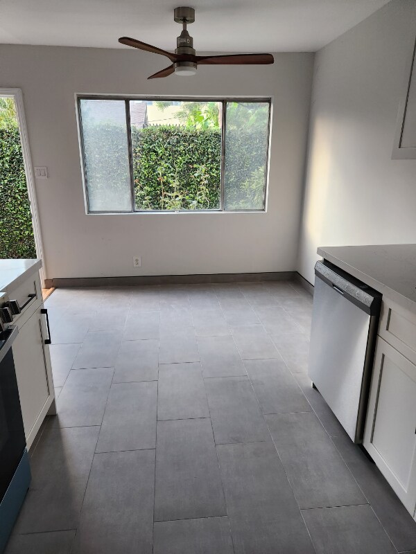 1442 Stanford St unit D, Santa Monica, CA 90404 - photo 2