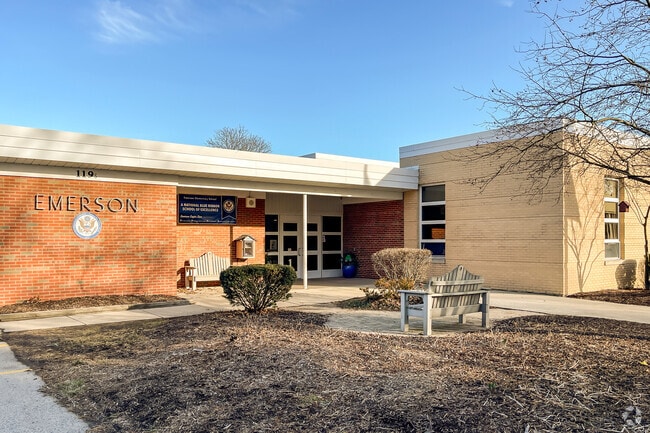 Emerson Elementary School receives an A from Niche.