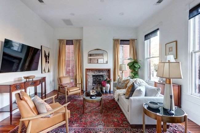 415 Whitaker St unit ID1369212P, Savannah, GA 31401 - photo 3