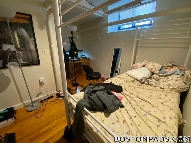 136 Hemenway St unit B, Boston, MA 02115 - photo 3