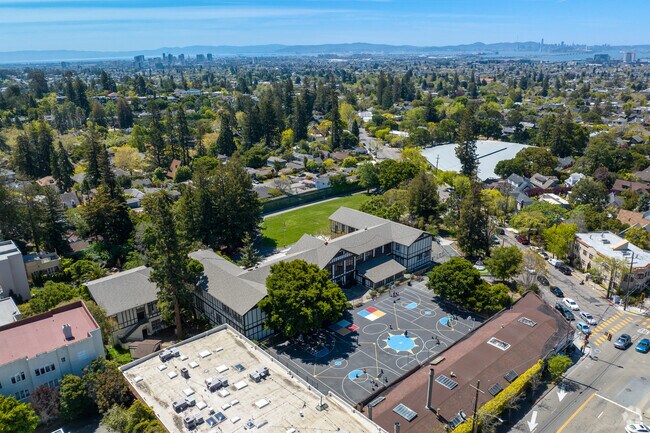 John Muir is one of Claremont’s smallest elementary schools, housed in a historic 1915 Tudor building.
