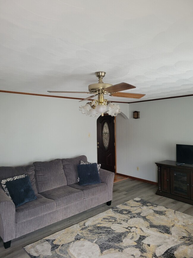 5411 Starling Dr, Charleston, WV 25306