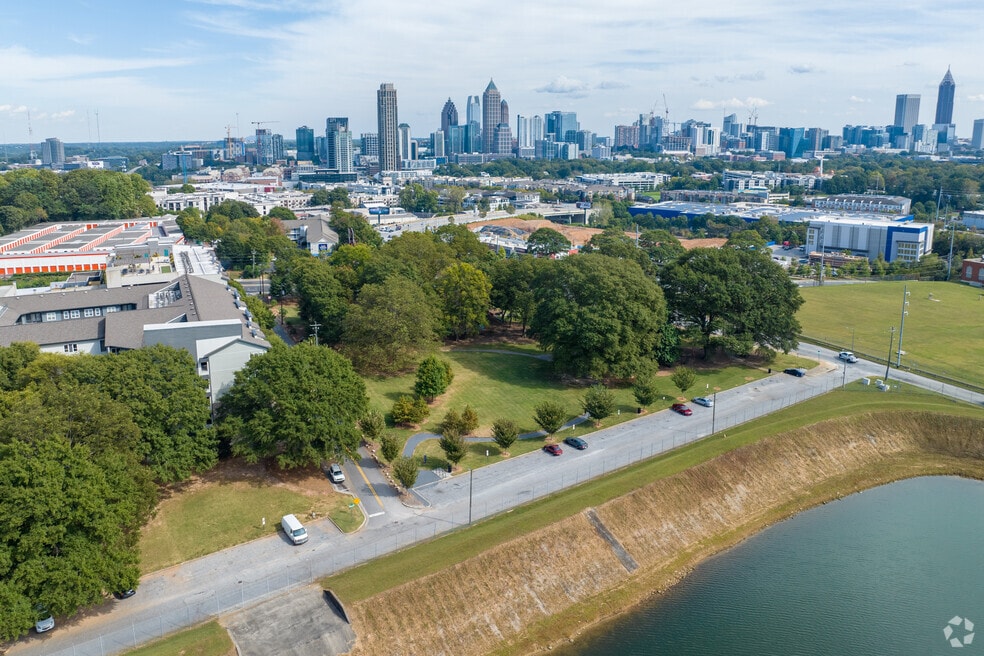 NH_LoringHeights_500823_P2_V2_HK_051524