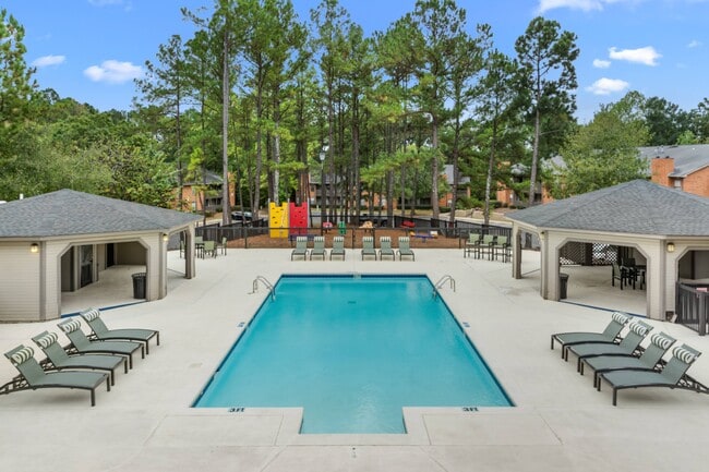 Riverchase Landing Apartments, Hoover, AL 35244 - photo 2