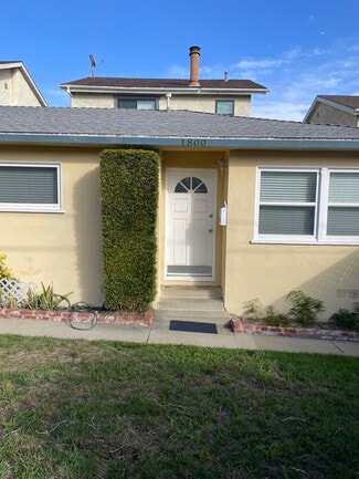 1800 Green Ln, Redondo Beach, CA 90278