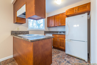 9512 N Oswego Ave Unit 5, Portland, OR 97203
