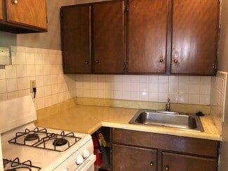 711 E Burlington St, Iowa City, IA 52240