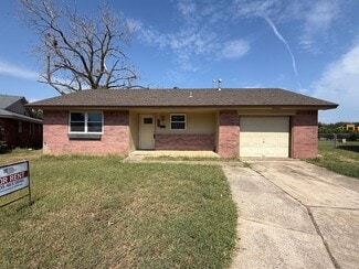 330 Overton Dr, Norman, OK 73071