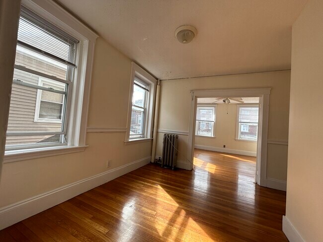 8 Barrows St unit 2, Allston, MA 02134 - photo 7