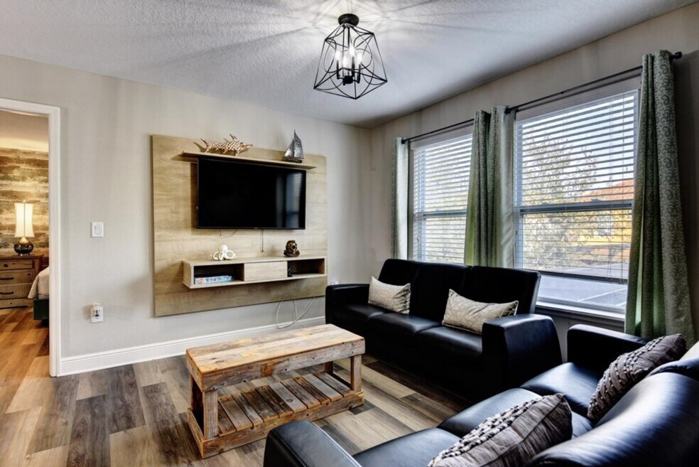 5254 Wildwood Way unit ID1290672P, Davenport, FL 33837 - photo 1