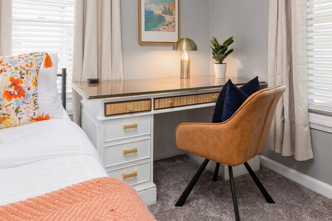 23366 Hoover Ave unit ID1054651P, Hazel Park, MI 48030 - photo 5