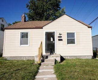 9425 Marlowe St, Detroit, MI 48228