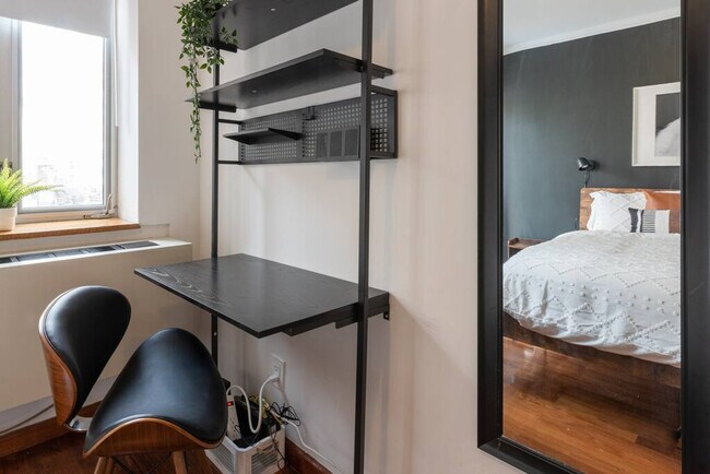 209 W 20th St unit ID1013659P, New York, NY 10011 - photo 5