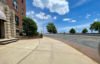7435 Boulevard E Unit 31, North Bergen, NJ 07047
