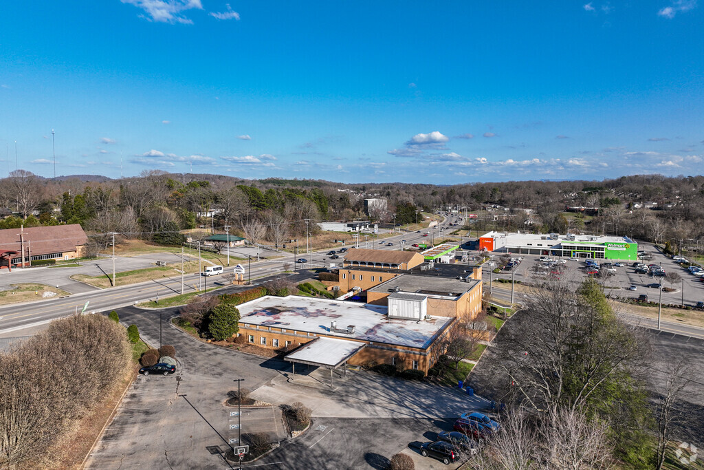 Rivers Edge Christian Academy received an overall grade of A from Niche.