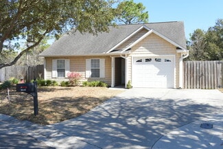 1528 Wagon Ct, Wilmington, NC 28412