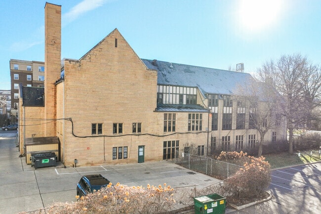 Gaia Democratic School is just 2 minutes away from accessing downtown Minneapolis.