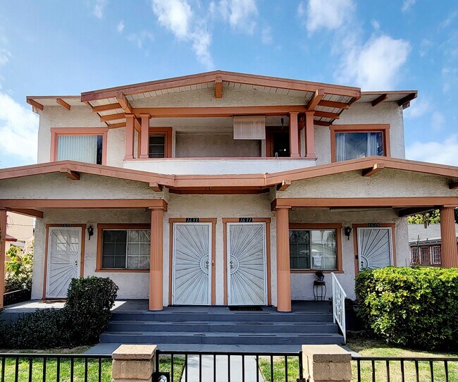 1635 S Burnside Ave unit 1635 Burnside, Los Angeles, CA 90019 - photo 2