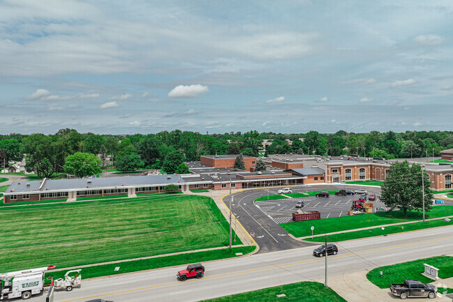Maple Crest Middle School, Kokomo