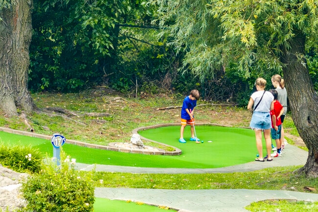 Go for 3 under or relax along the mini putt course at Spring Rock Golf Center in New Hyde Park.