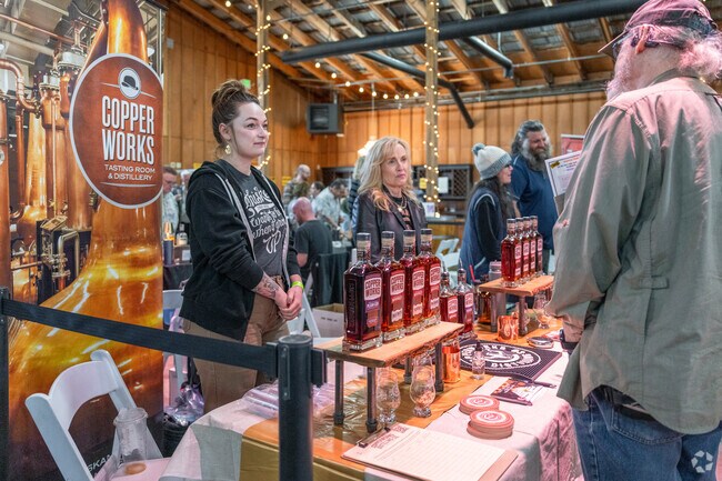 Snohomish on the Rocks provides craft tasting events near Snohomish Cascade.